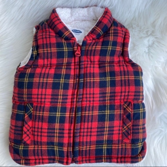 Old Navy toddler boys vest Size 12-18 months red plaid flannel warm fleece lined - Picture 1 of 6